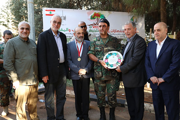 وزير الدفاع افتتح مرسم النصر في حارة حريك وزير الدفاع افتتح مرسم النصر في حارة حريك