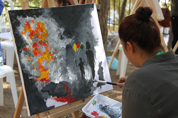 وزير الدفاع افتتح مرسم النصر في حارة حريك وزير الدفاع افتتح مرسم النصر في حارة حريك